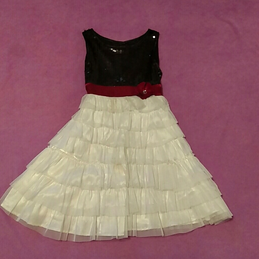 Biscotti kids size 6 dress
